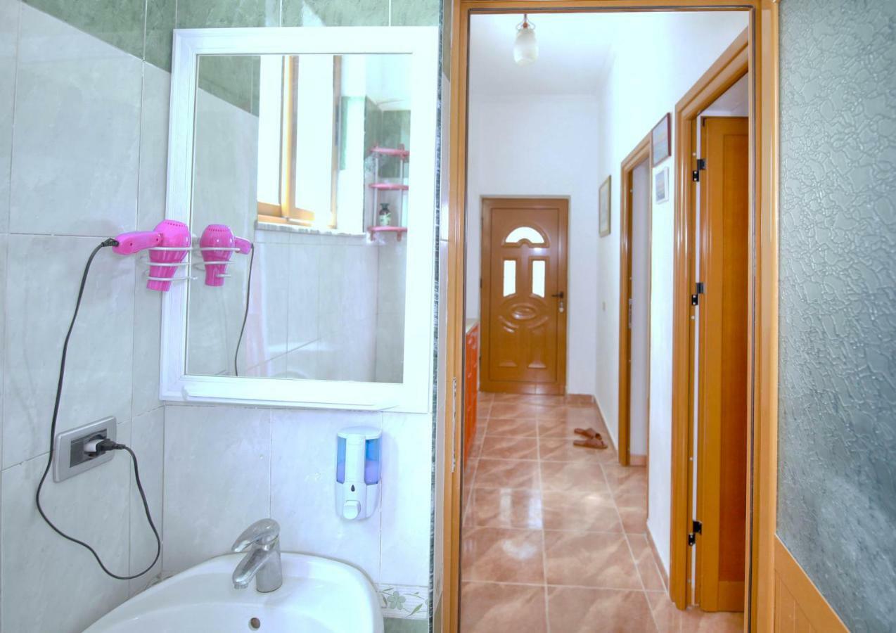My Home Guest House-Apartment Durres Bagian luar foto