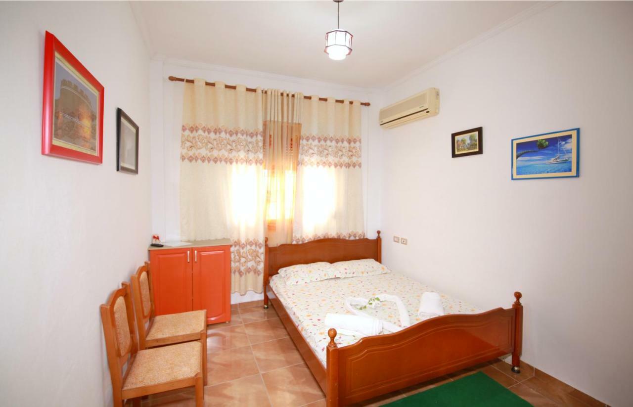 My Home Guest House-Apartment Durres Bagian luar foto